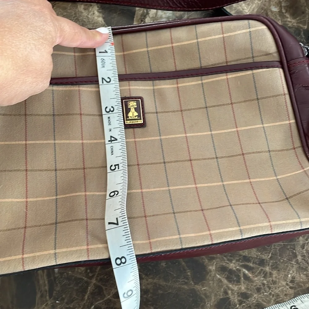Burberry Crossbody - Picture 4 of 15